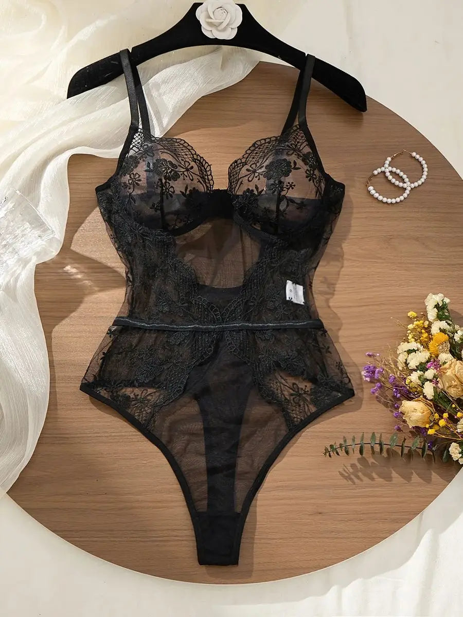 Body Dentelle Noir Brodé Taille Haute Échancré